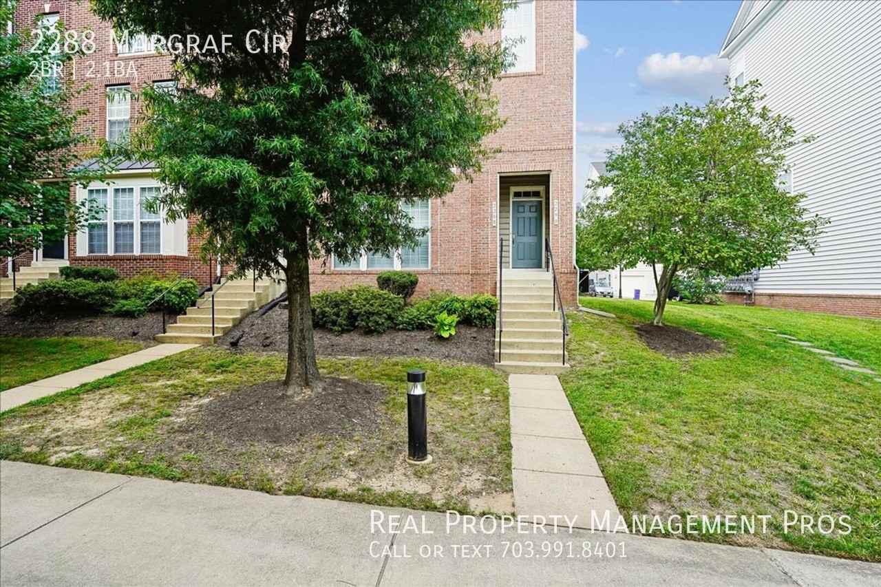 2288 Margraf Cir - Photo 2 of 27