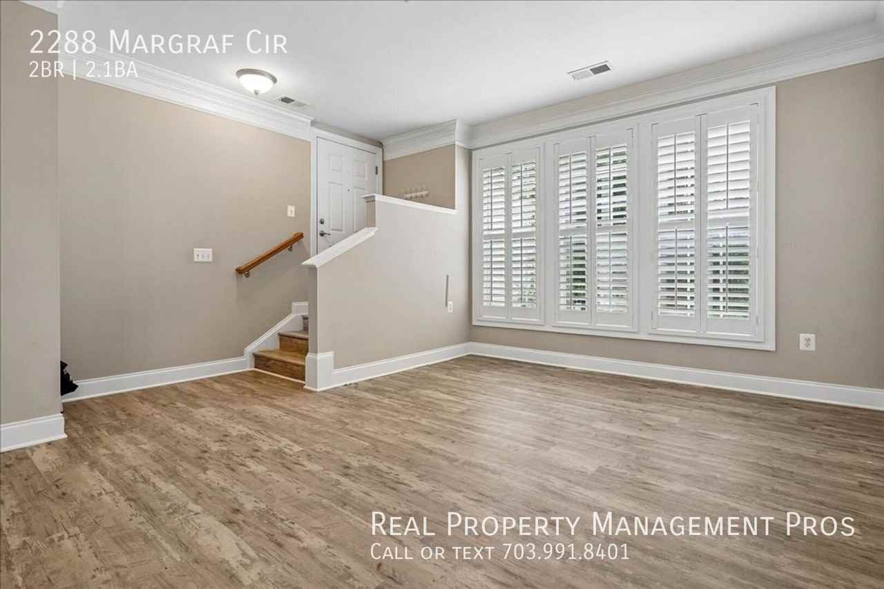 2288 Margraf Cir - Photo 3 of 27