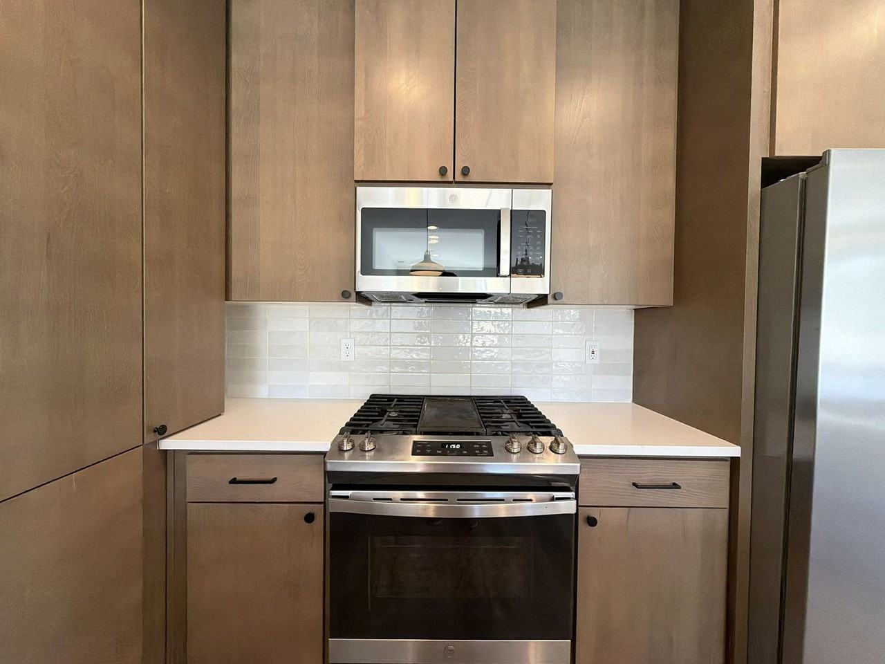 5575 Ne Killingsworth St #A - Photo 7 of 36