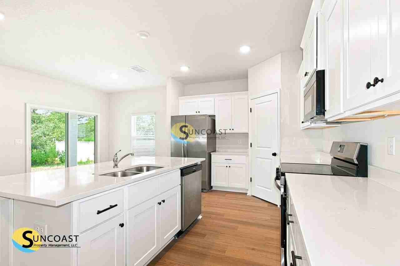 12406 SE 100th Ave - Photo 4 of 16