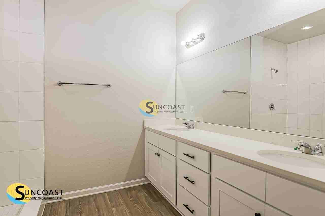 20 Greentree St - Photo 7 of 16