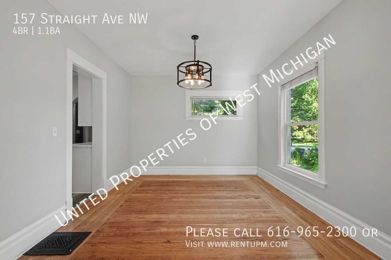 157 Straight Ave Nw - Photo 7 of 19