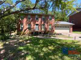 featured image of 711 Shea Dr
