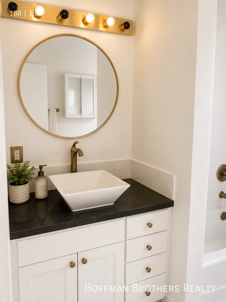 7764 Santa Monica Blvd - Photo 7 of 7