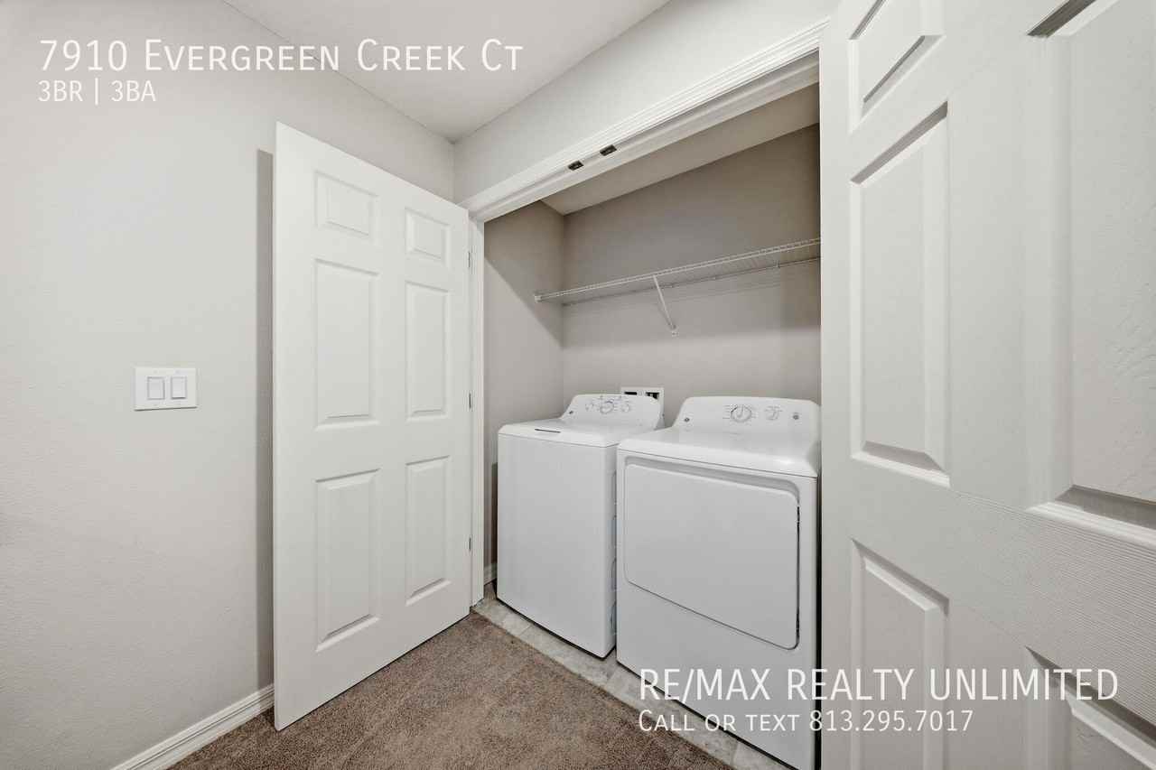 7910 Evergreen Creek Ct - Photo 5 of 44