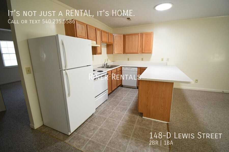 148 Lewis St Apt D - Photo 2 of 6