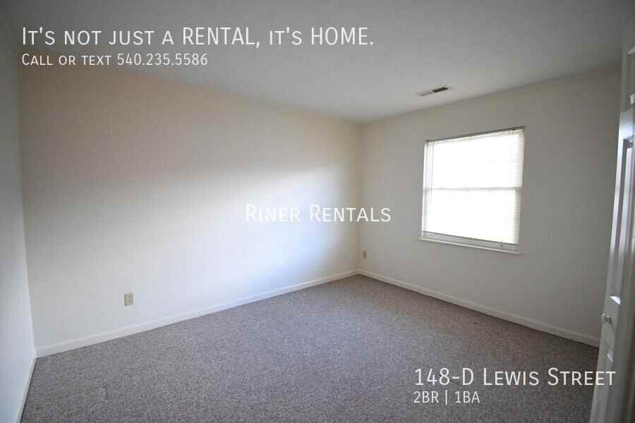148 Lewis St Apt D - Photo 5 of 6
