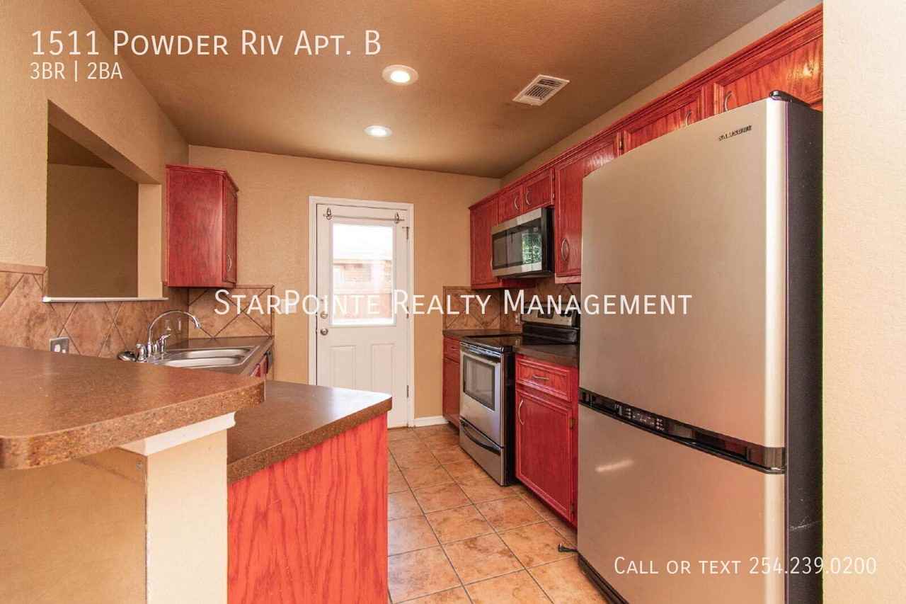 1511 Powder Riv Apt B - Photo 6 of 20
