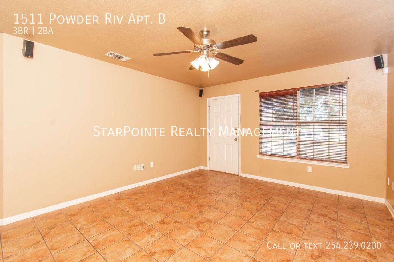 1511 Powder Riv Apt B - Photo 4 of 20