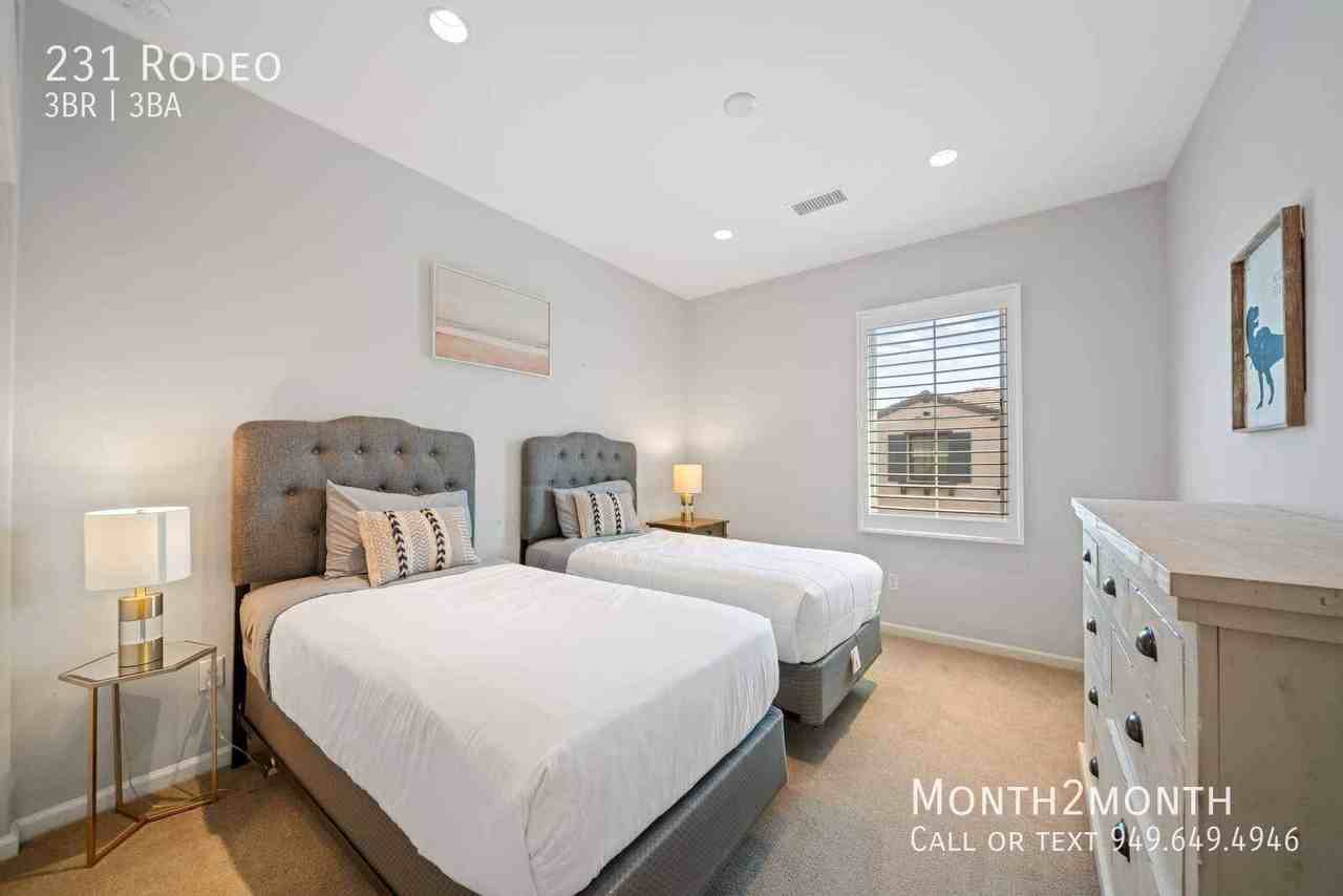 231 Rodeo - Photo 6 of 30