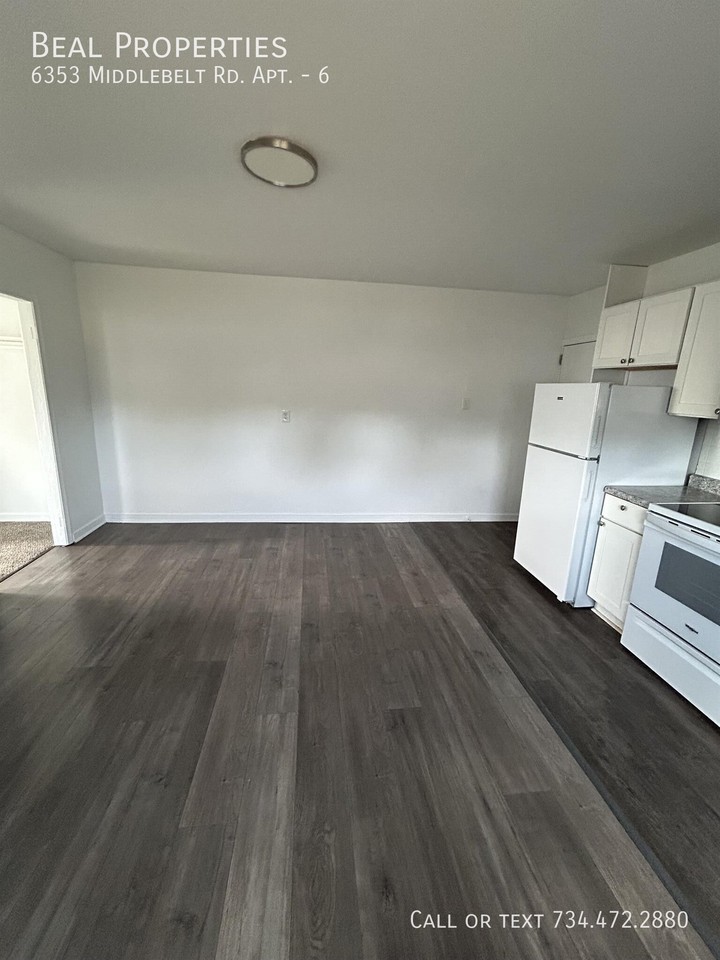 6353 Middlebelt Rd #6 - Photo 2 of 6