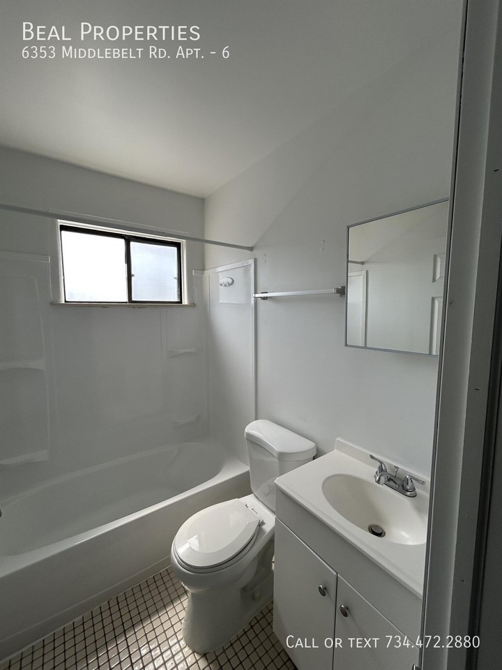 6353 Middlebelt Rd #6 - Photo 4 of 6