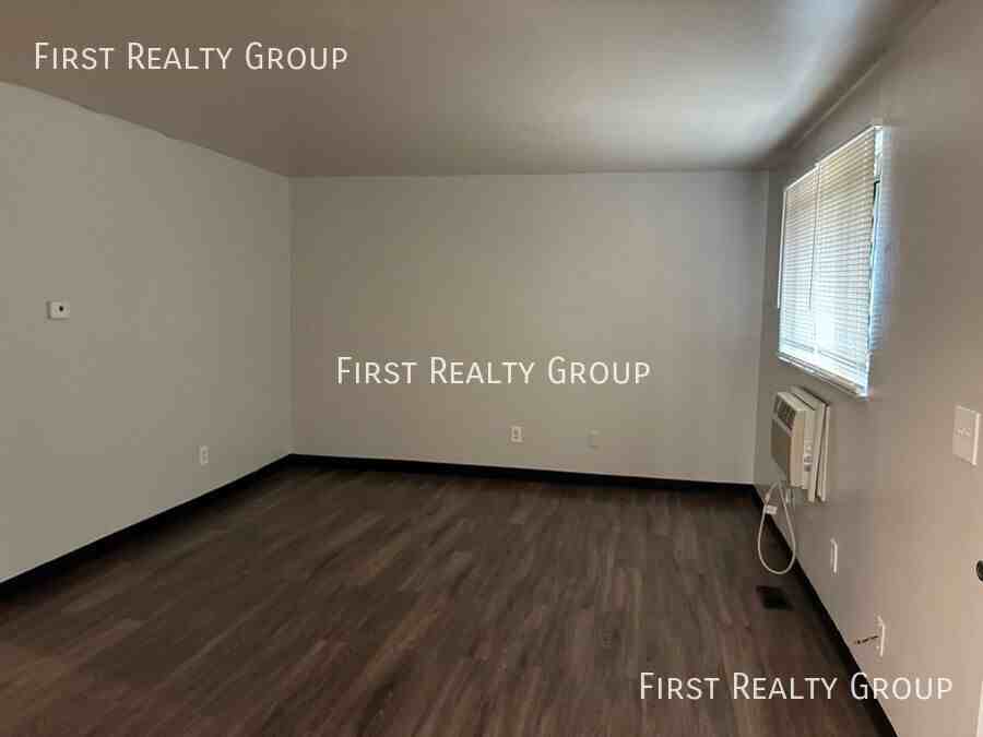 24 Kinnard Ave #B - Photo 2 of 9
