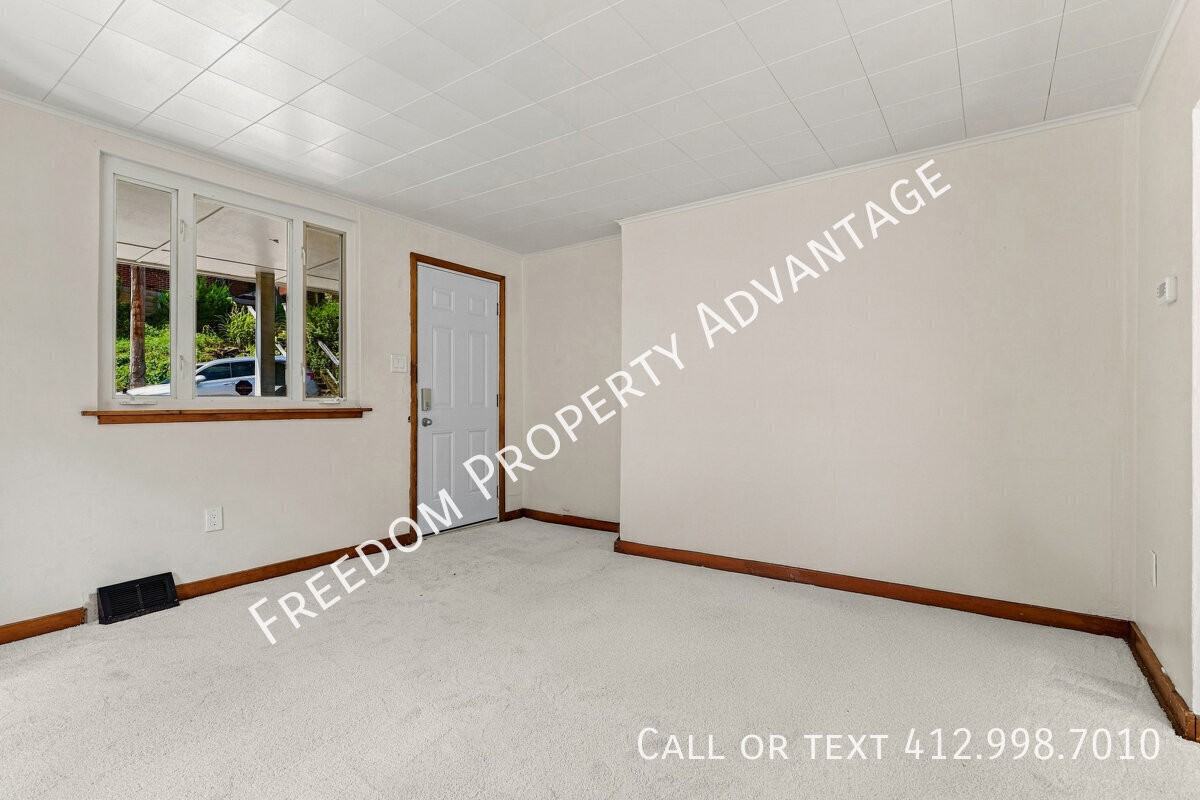 2047 Redrose Ave #1 - Photo 6 of 21