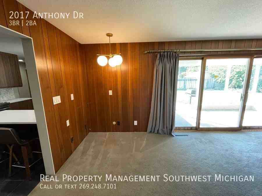 2017 Anthony Dr - Photo 5 of 15