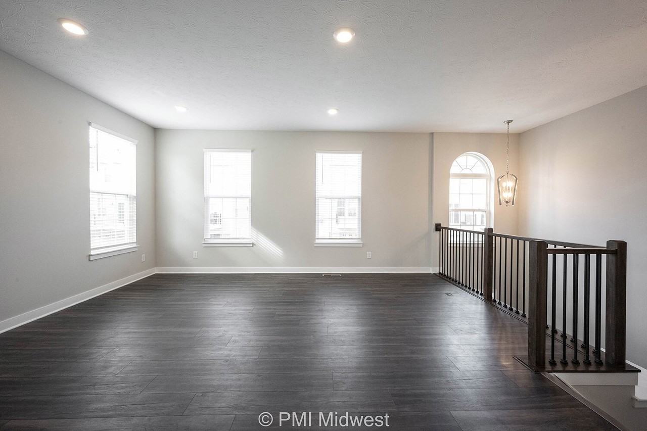 7276 Zanesville Rd - Photo 5 of 36