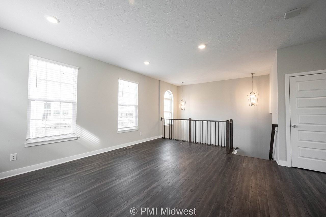 7276 Zanesville Rd - Photo 6 of 36