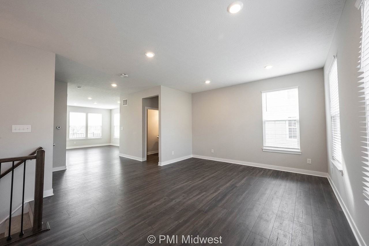 7276 Zanesville Rd - Photo 7 of 36