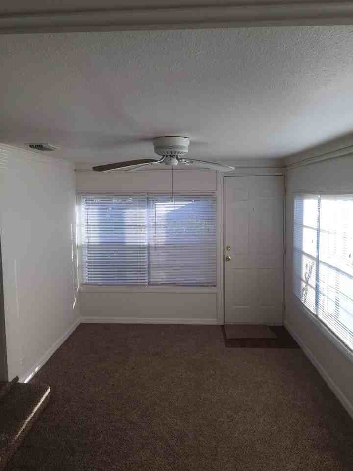 124 Bassedena Cir S - Photo 4 of 10