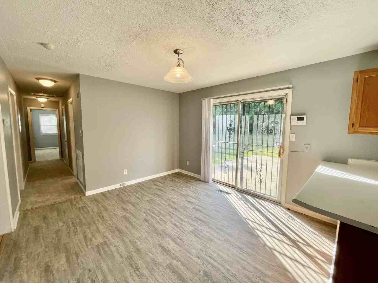 7401 Paxton Dr - Photo 6 of 18