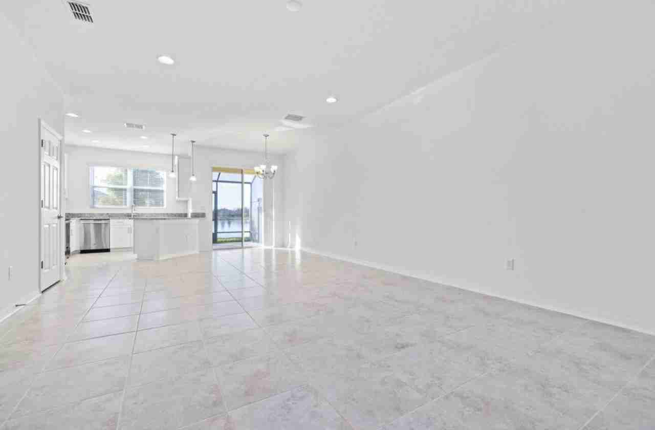 29912 Southwell Ln - Photo 5 of 19