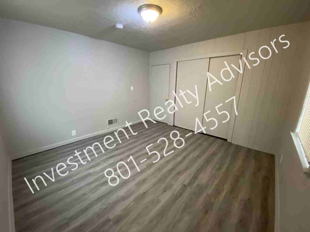 527 N Dexter St - Photo 6 of 10