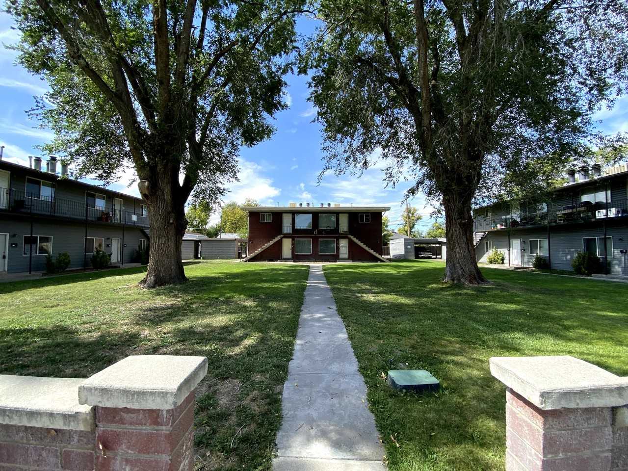 535 N Dexter St - Photo 3 of 3