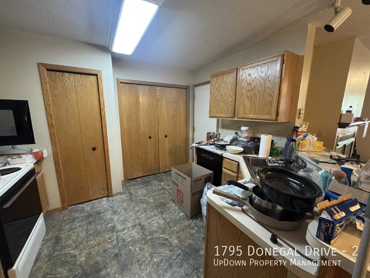 1795 Donegal Dr #2 - Photo 5 of 20