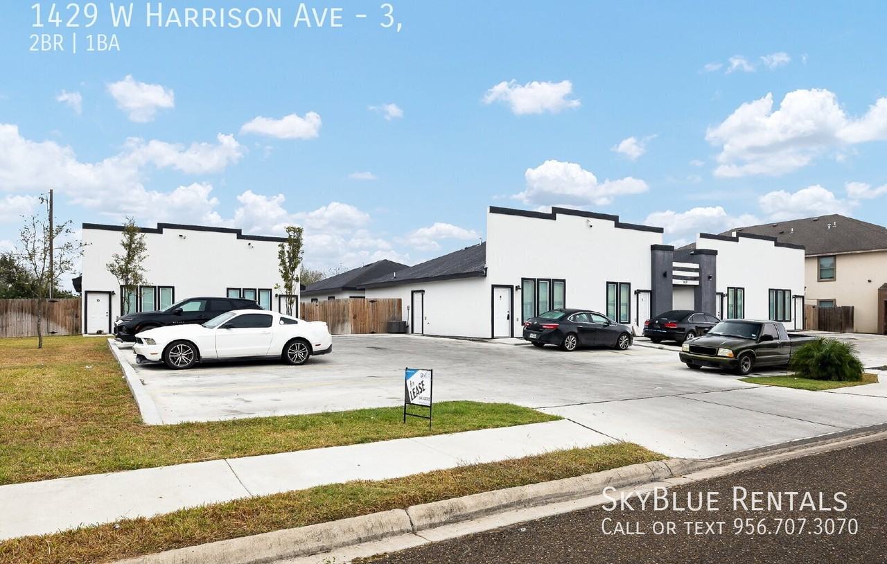 1429 W Harrison Ave #3 - Photo 2 of 10