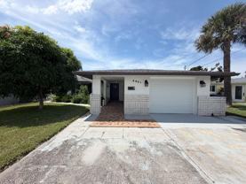 4931A Pompano Dr - Photo 1 of 1