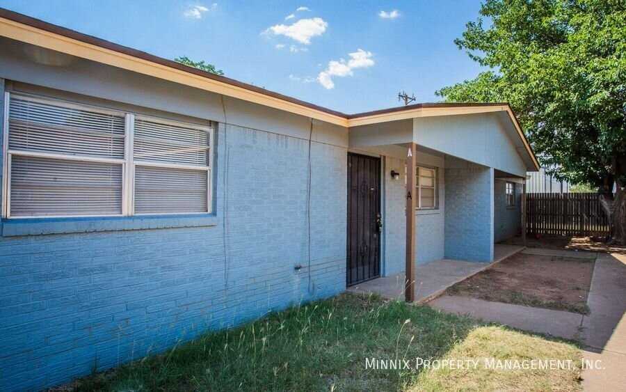 4638 52nd St #B - Photo 4 of 21