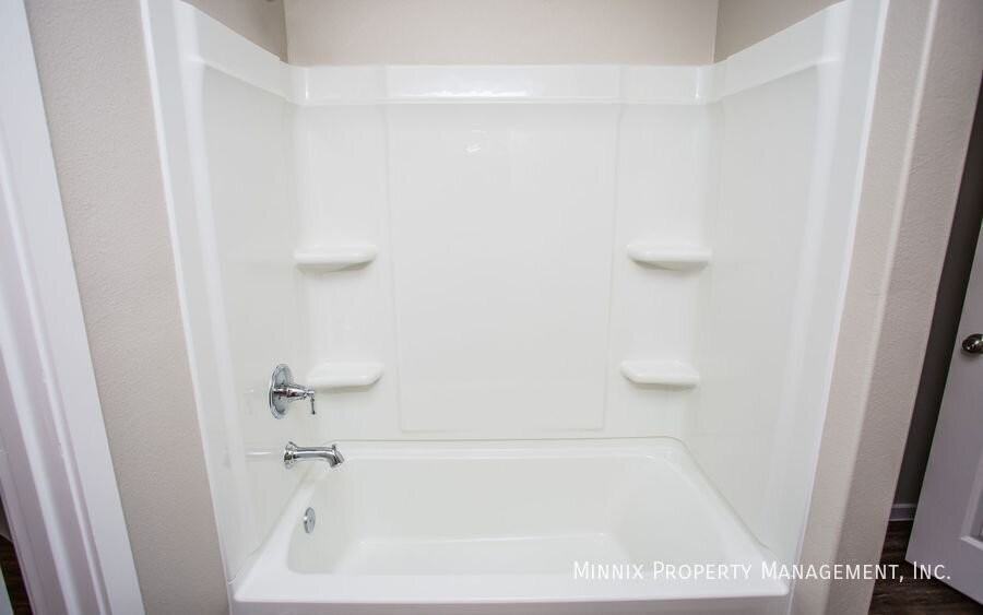 2106 Langford Ave #A - Photo 6 of 36
