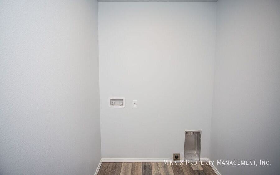 5607 Jarvis St #A - Photo 3 of 25