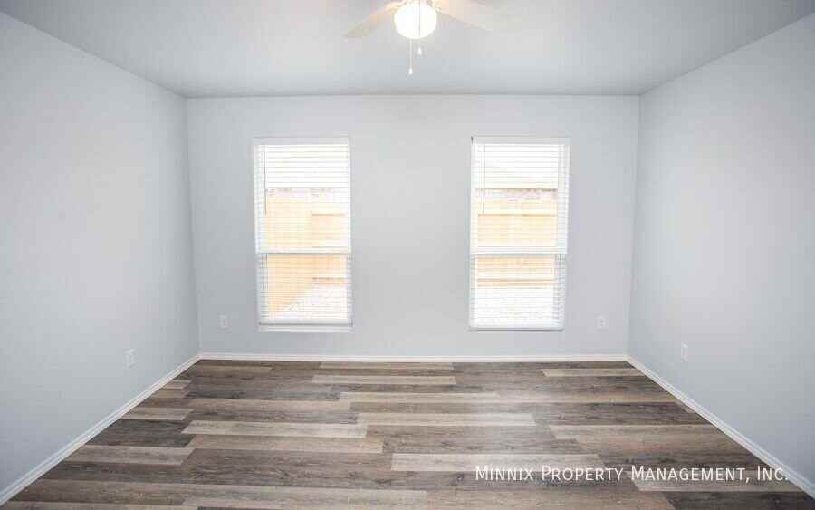 5607 Jarvis St #A - Photo 6 of 25