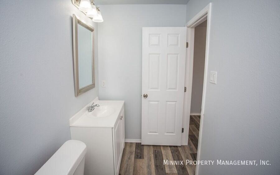 5607 Jarvis St #A - Photo 7 of 25