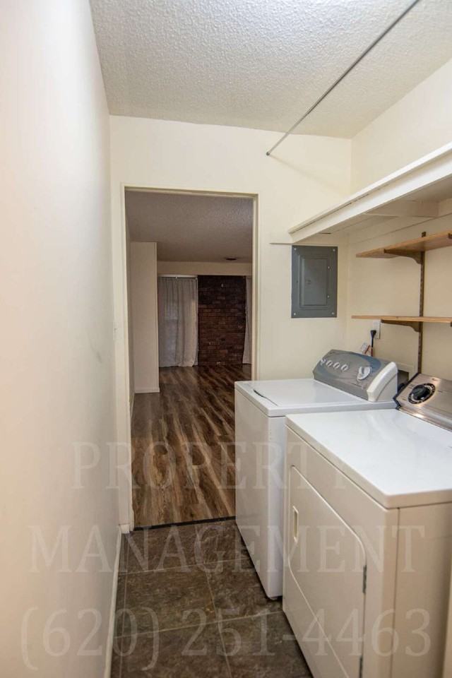 701 Beech St #E - Photo 5 of 23