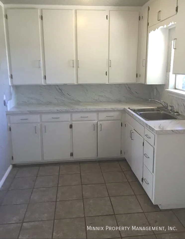 3312 2nd St - Photo 4 of 7