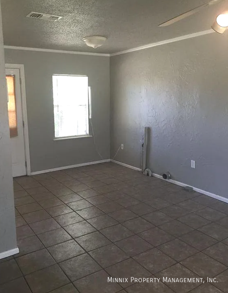 3312 2nd St - Photo 5 of 7