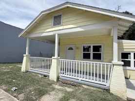 1112 W Cervantes St #A - Photo 1 of 1