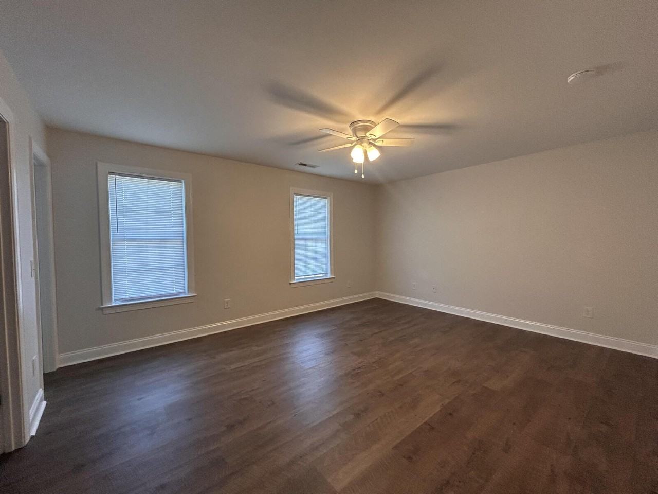 208 S Pointe Dr #A - Photo 6 of 13
