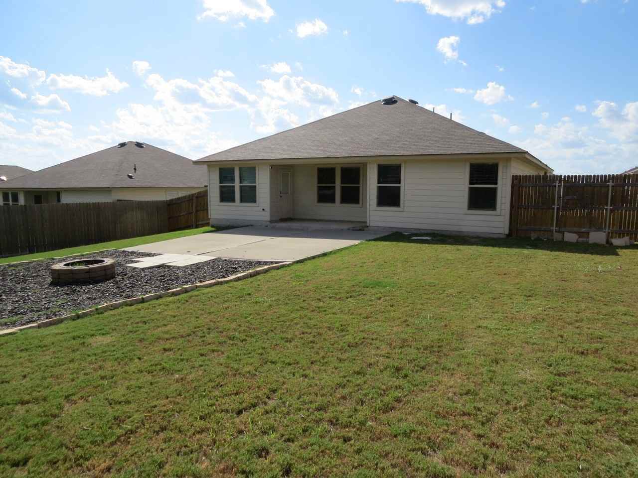 4902 Karen Green Dr - Photo 4 of 7