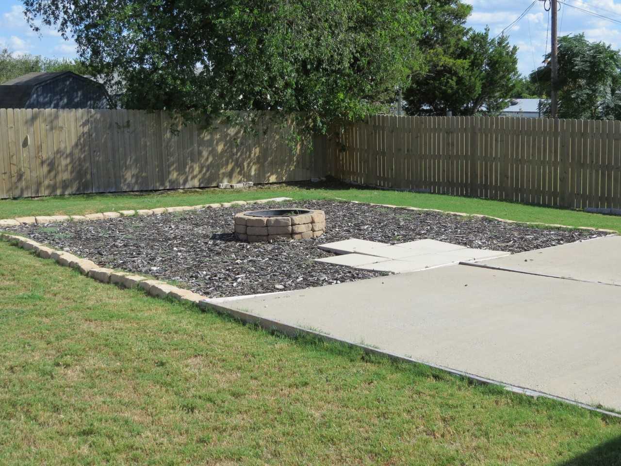 4902 Karen Green Dr - Photo 6 of 7