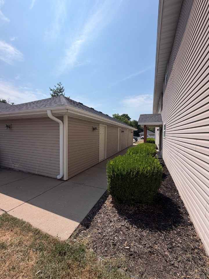 140 Knowledge Ave #C - Photo 2 of 17
