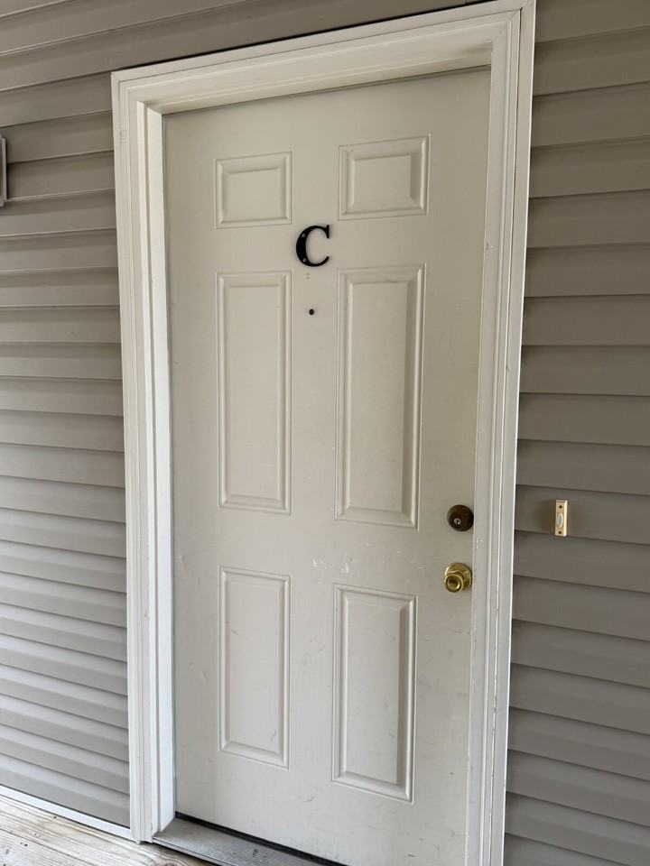 140 Knowledge Ave #C - Photo 3 of 17