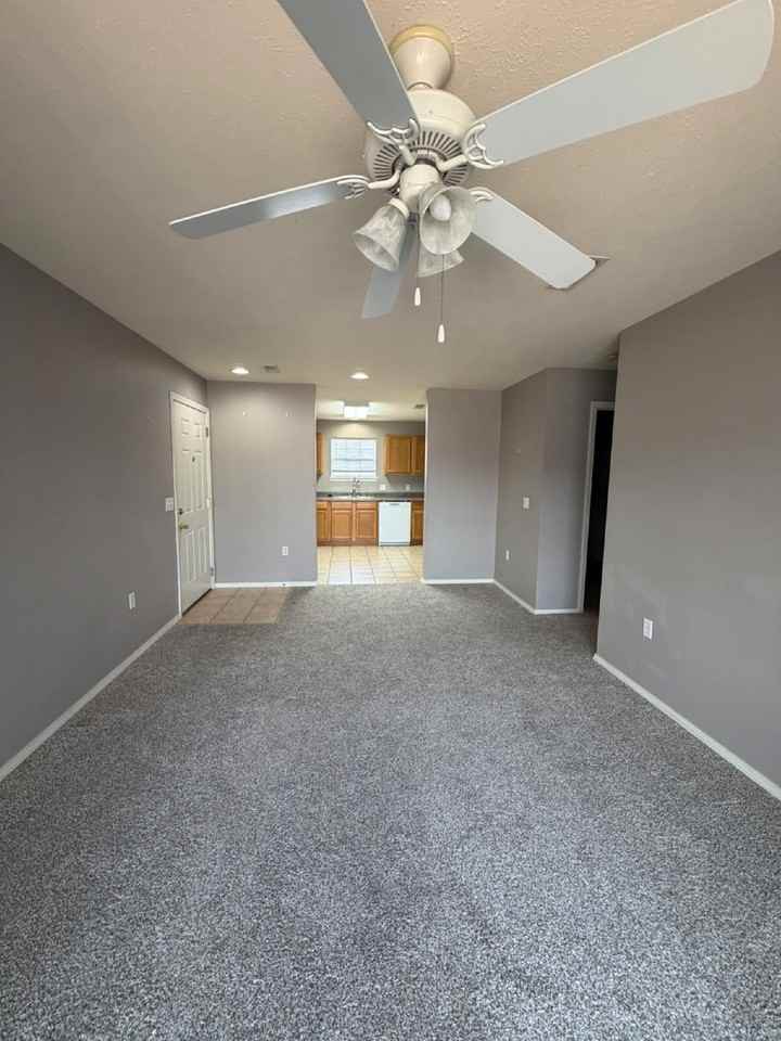 140 Knowledge Ave #C - Photo 5 of 17