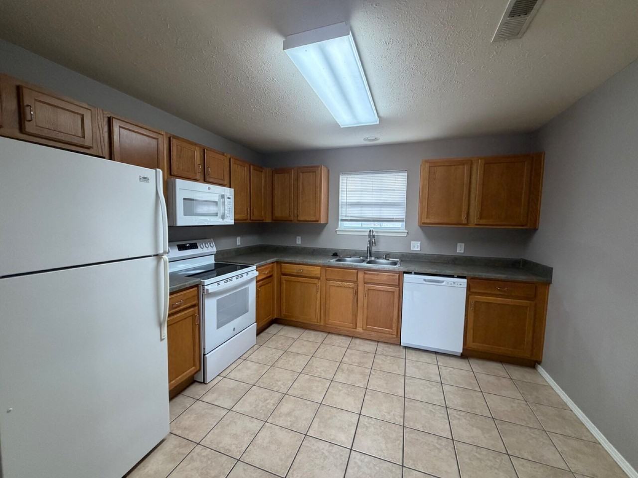 140 Knowledge Ave #C - Photo 6 of 17