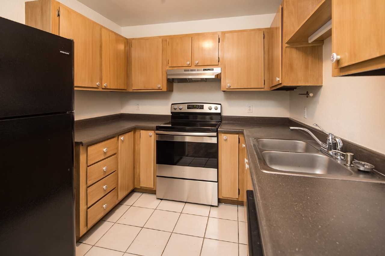 2345 Tripp Dr Apt 2 - Photo 2 of 20