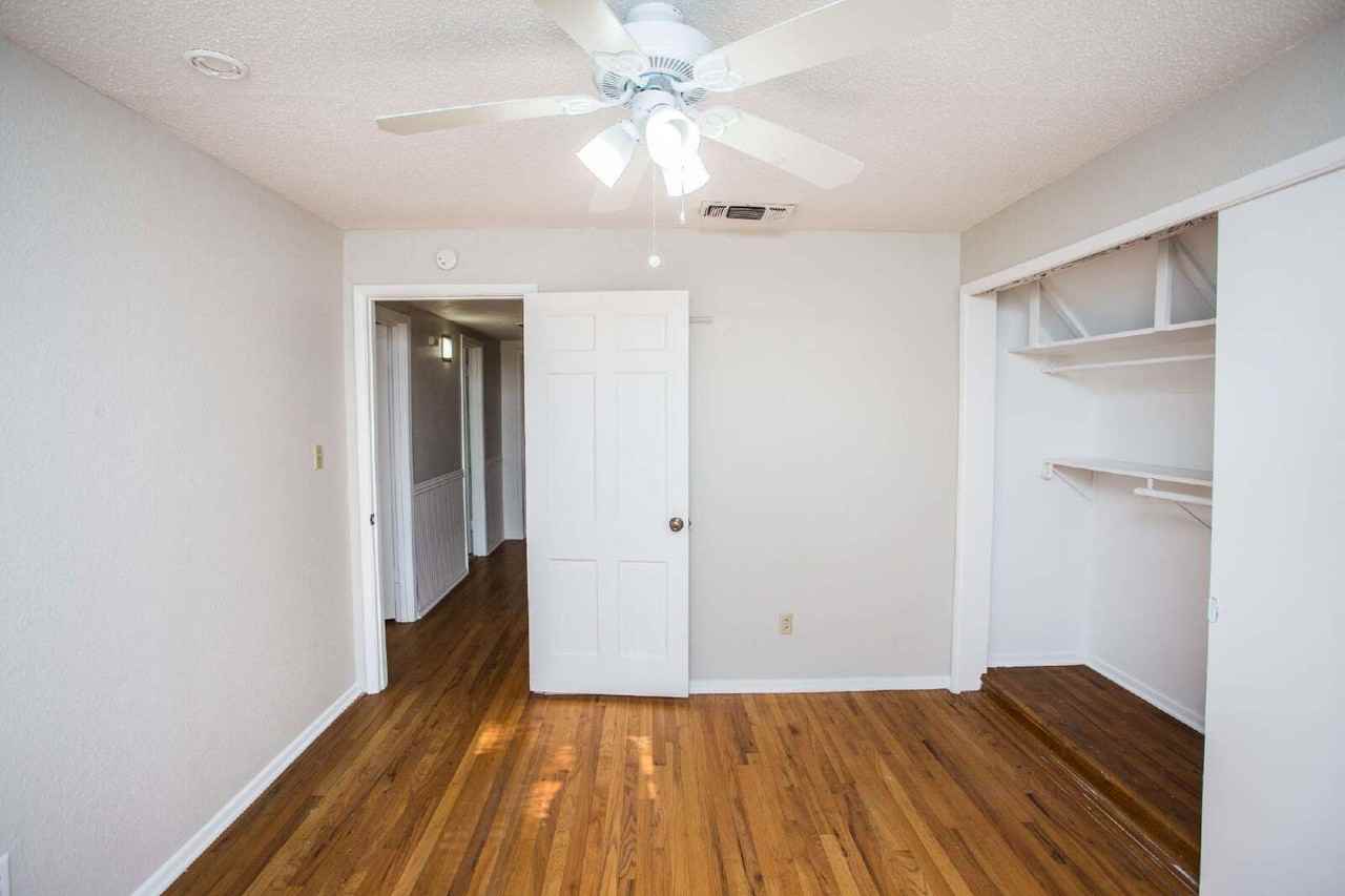 3113 32nd St - Photo 6 of 50