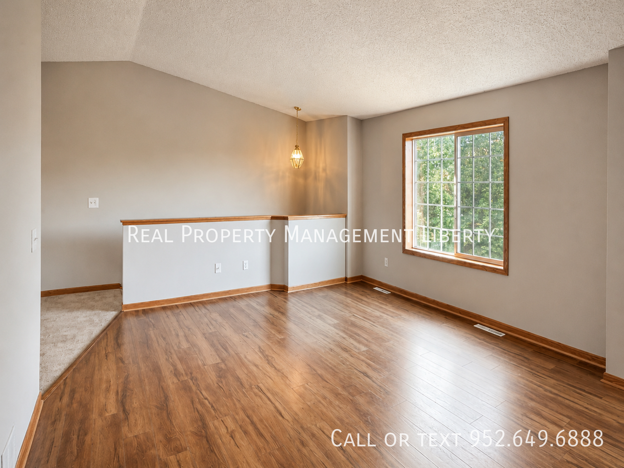 1833 Downing Ave - Photo 4 of 11