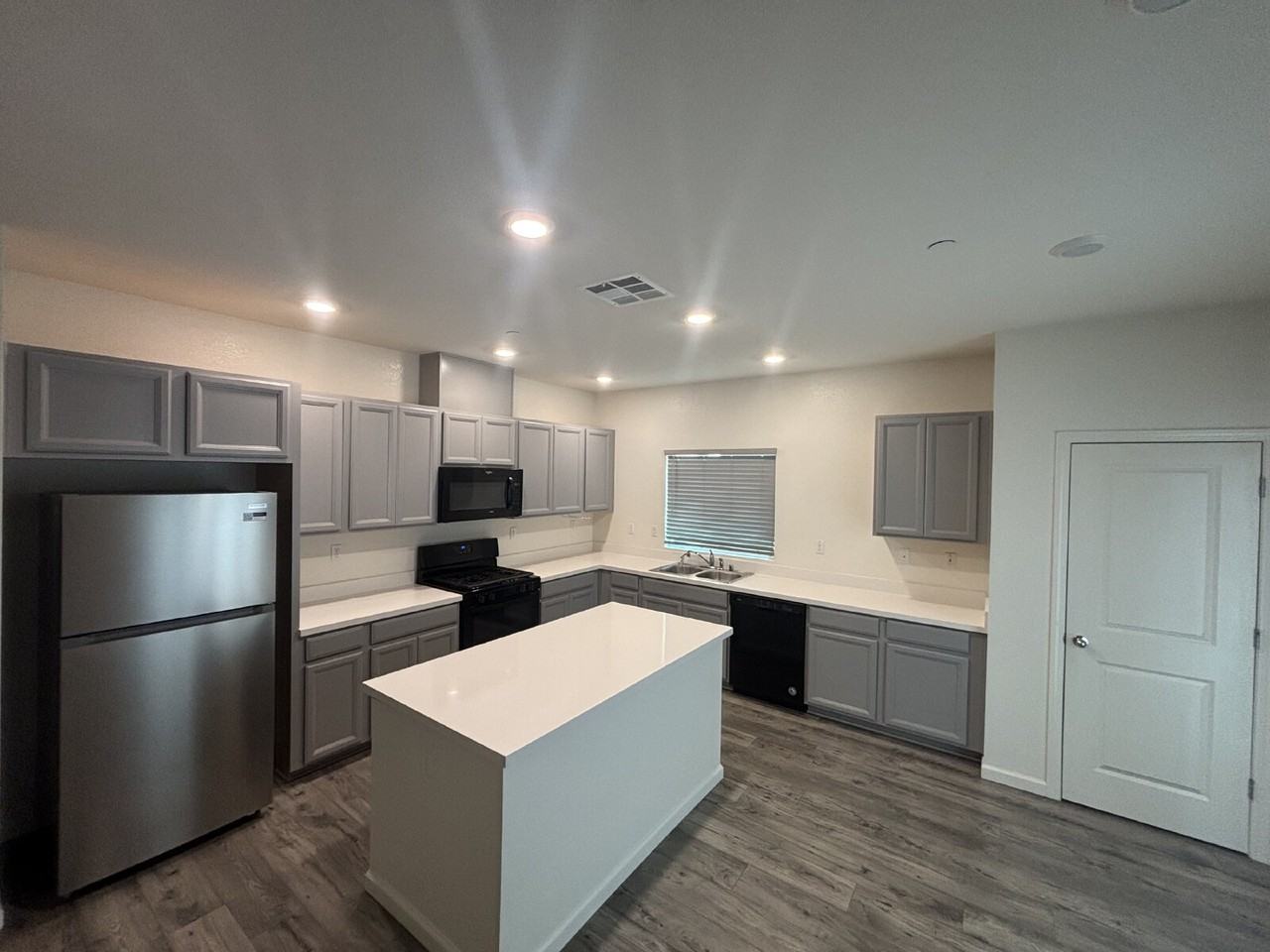 2878 Catalano Way - Photo 5 of 25